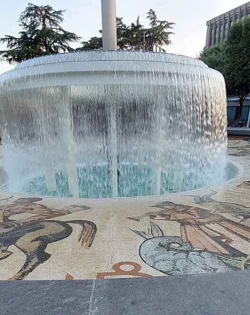 In-tessere: la Fontana dello Zodiaco